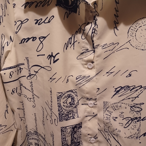 Script Print Button-Up Shirt - Picture 4 of 6